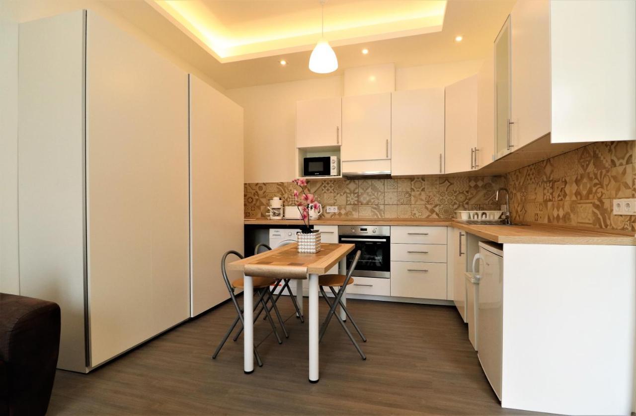 Warm & Welcoming Home Near Margaret Bridge บูดาเปสต์ ภายนอก รูปภาพ